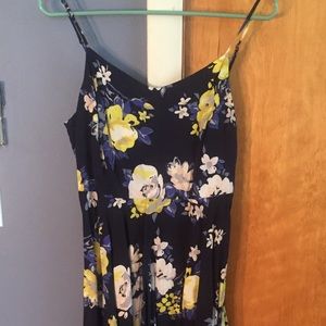 Old navy dress size M